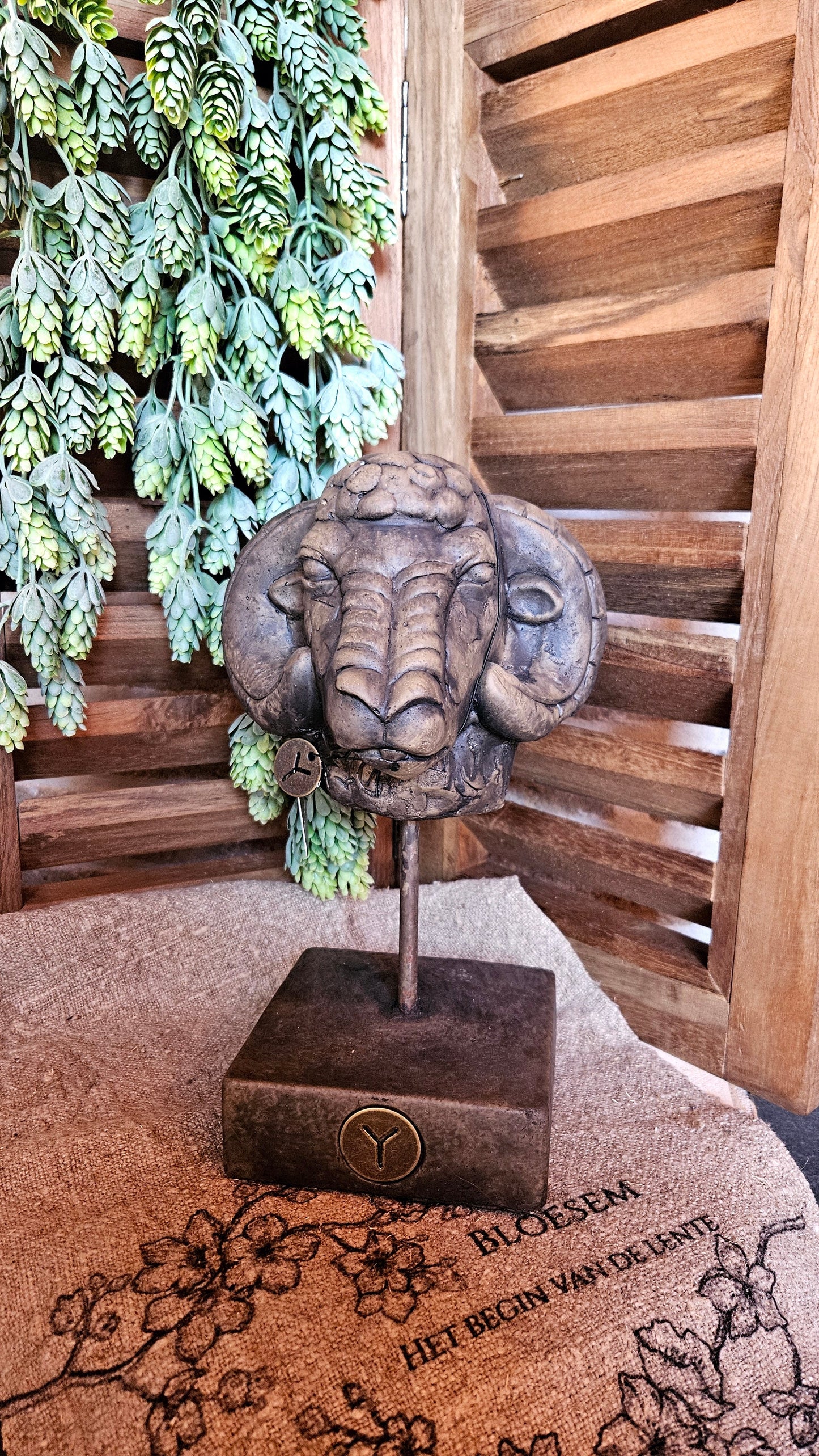 Brynxz Statue Ram at Iron L Brynxz Online