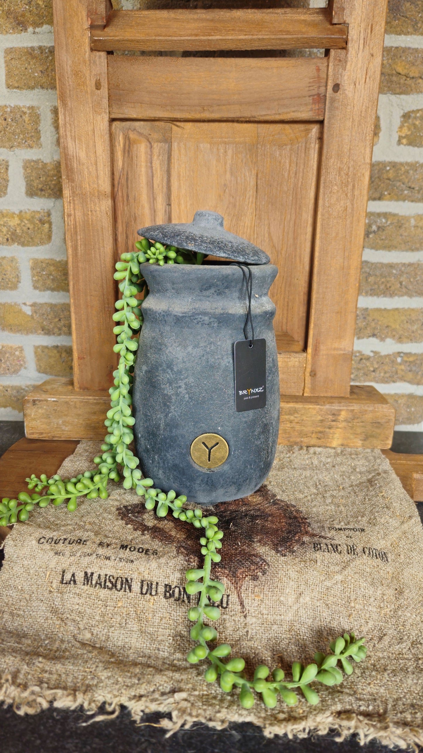 Brynxz Pot and top Classic Stone Black L