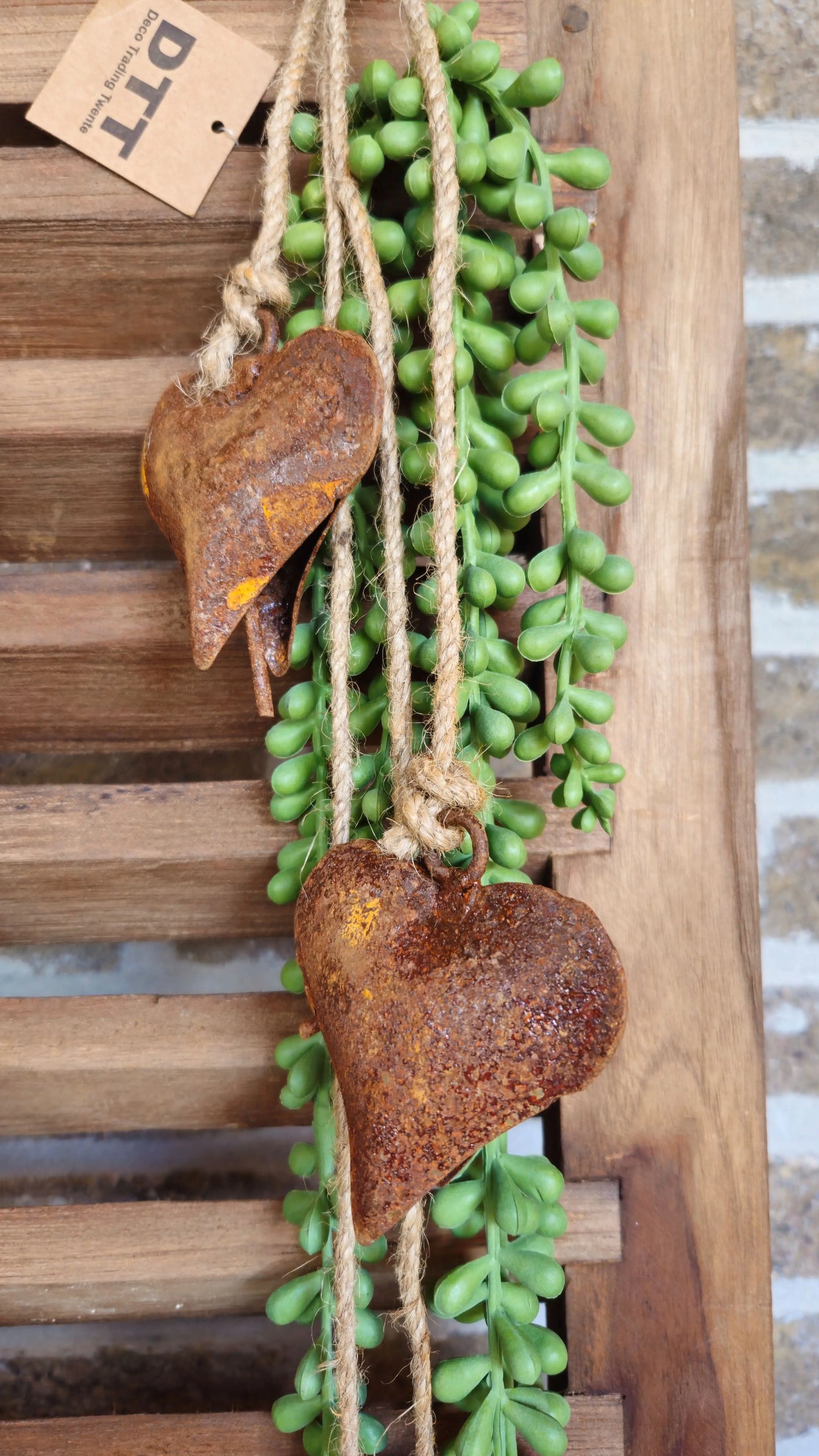 Roest slinger met 4 Hart belletjes O zo sfeervol
