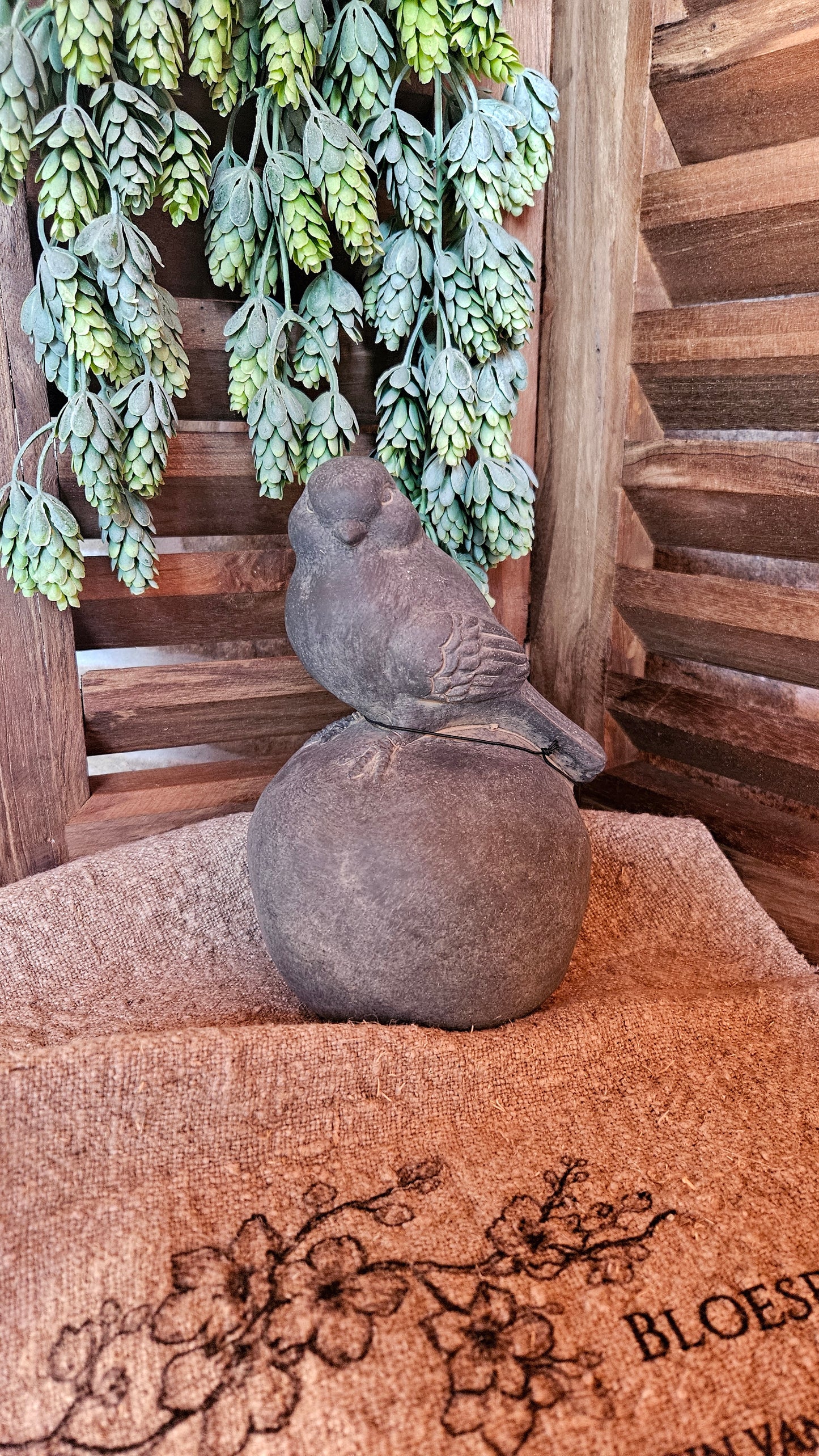 Brynxz Bird At a Ball - Brynxz Online By O zo sfeervol