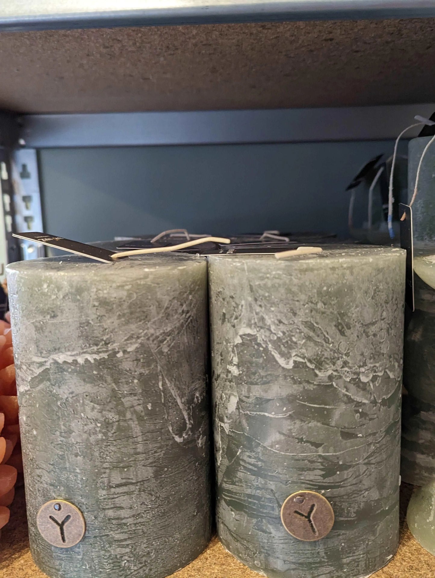 Brynxz Rustic candle Forest Green 10x15 cm - Brynxz Online By O zo sfeervol