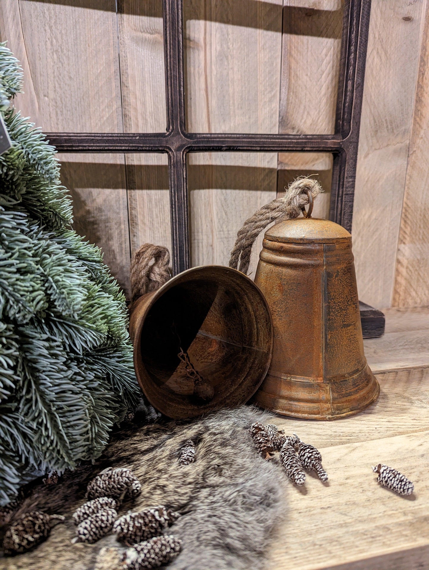 Zinken bel roestkleur M - O zo sfeervol