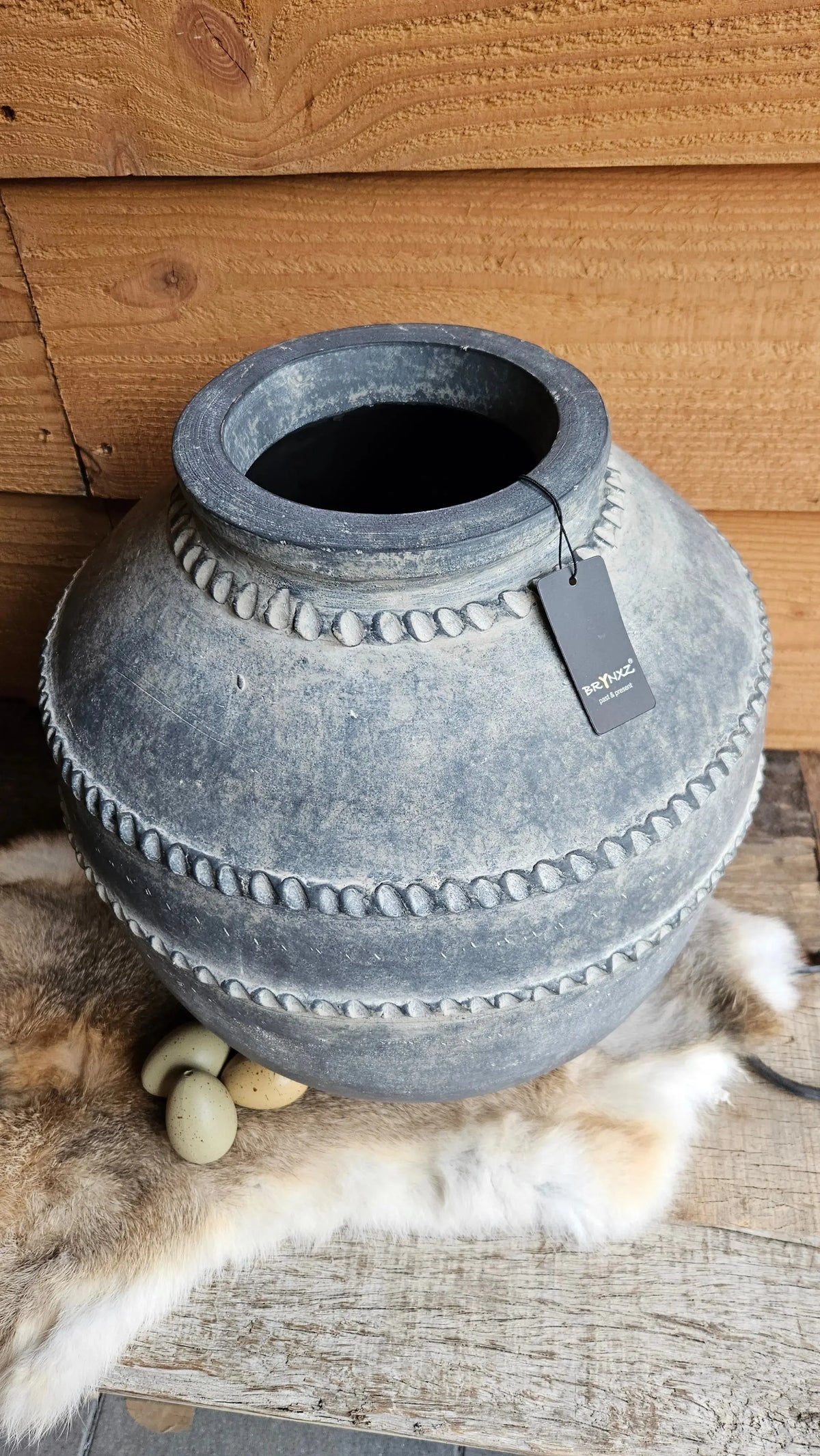 Brynxz Jar Relief de Luxe M sfeerfoto – Brynxz pot | Brynxzonline.nl