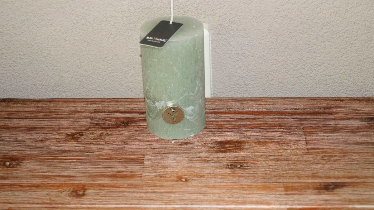 Brynxz Rustic Candle Sage Green 7x12cm – Sfeerkaars | Brynxzonline.nl