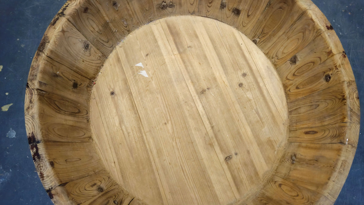 Oude Ronde Olijfbak nr 2 close-up – oude ronde olijfbak | Brynxzonline.nl