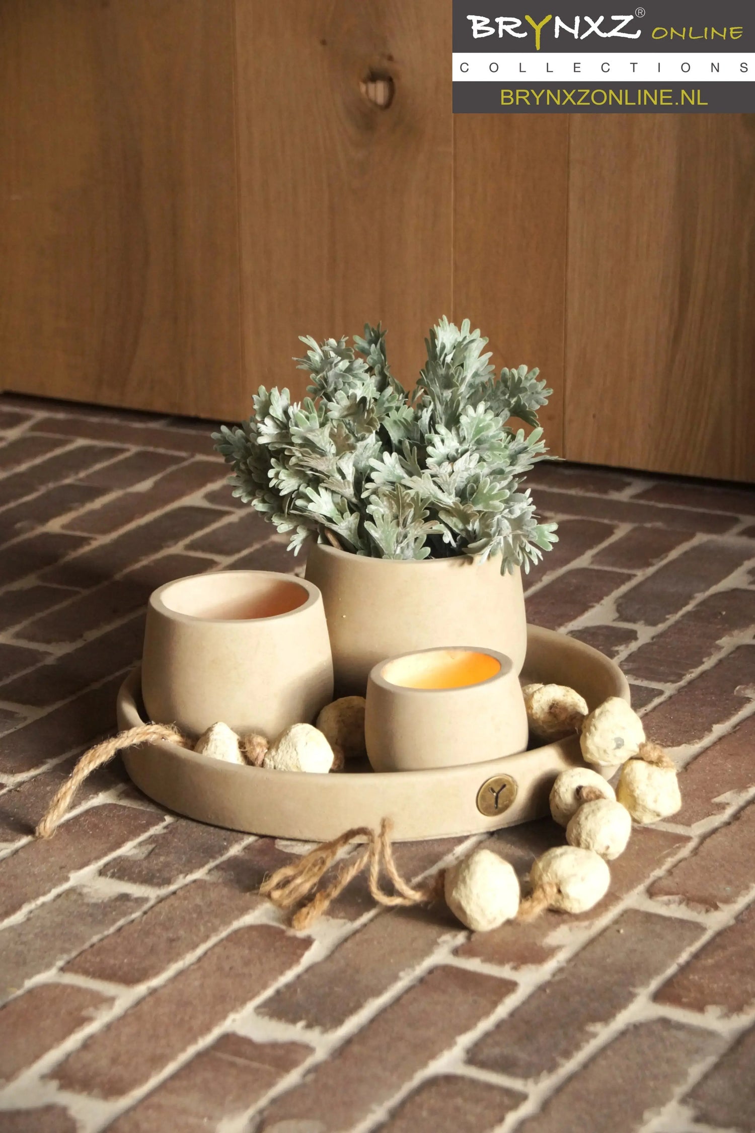 Brynxz-Majestic-Taupe-Handgemaakte-Potten-Vazen-Kruiken Brynxz Online Shop voor al uw woondecoratie en kunstbloemen