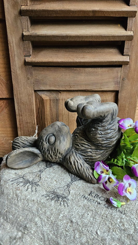 Brynxz Lying Hare Brynxz Online