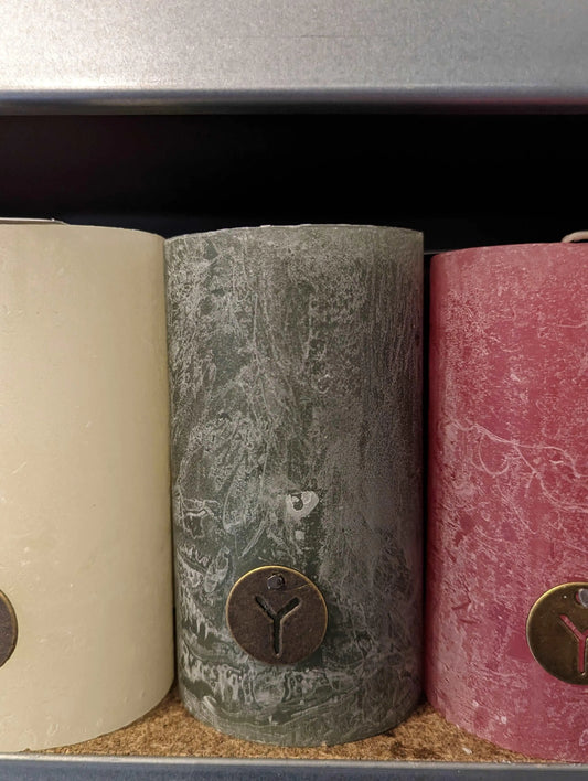 Brynxz Rustic Candle Forest Green 7x12cm – Sfeerkaars | Brynxzonline.nl