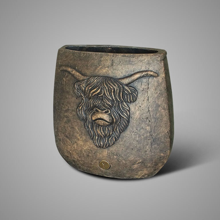Brynxz Planter Oval Scotty L