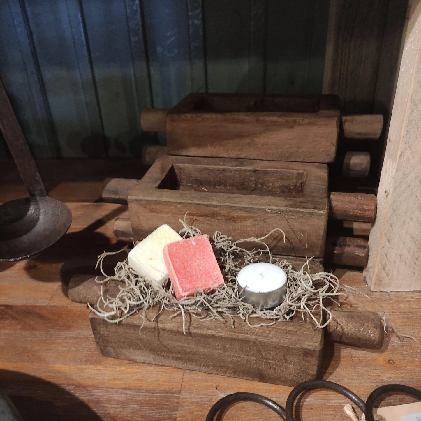 Houten bakje met twee handvaten O zo sfeervol