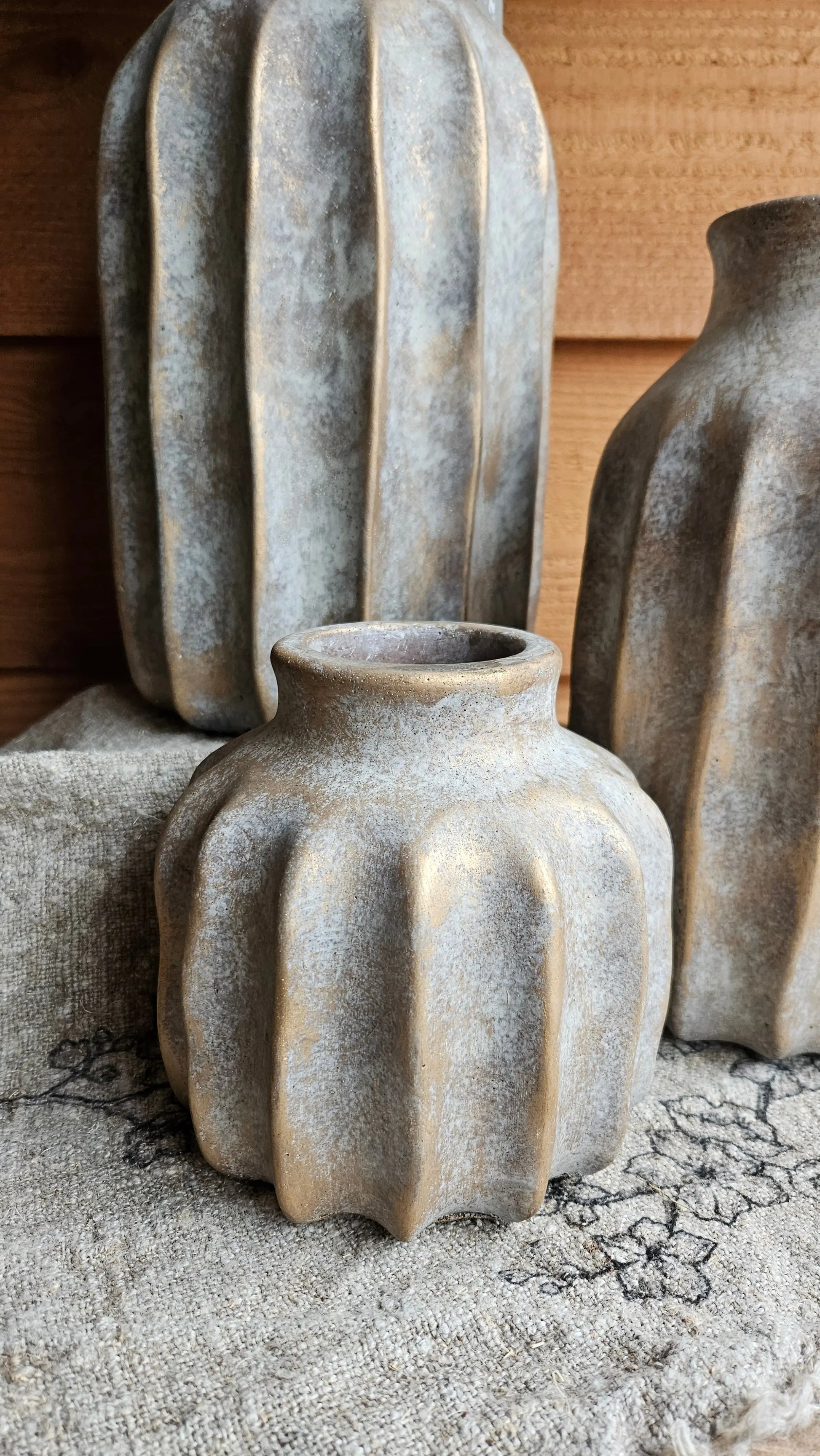 Brynxz Bottles Relief detail – Brynxz bottles | Brynxzonline.nl