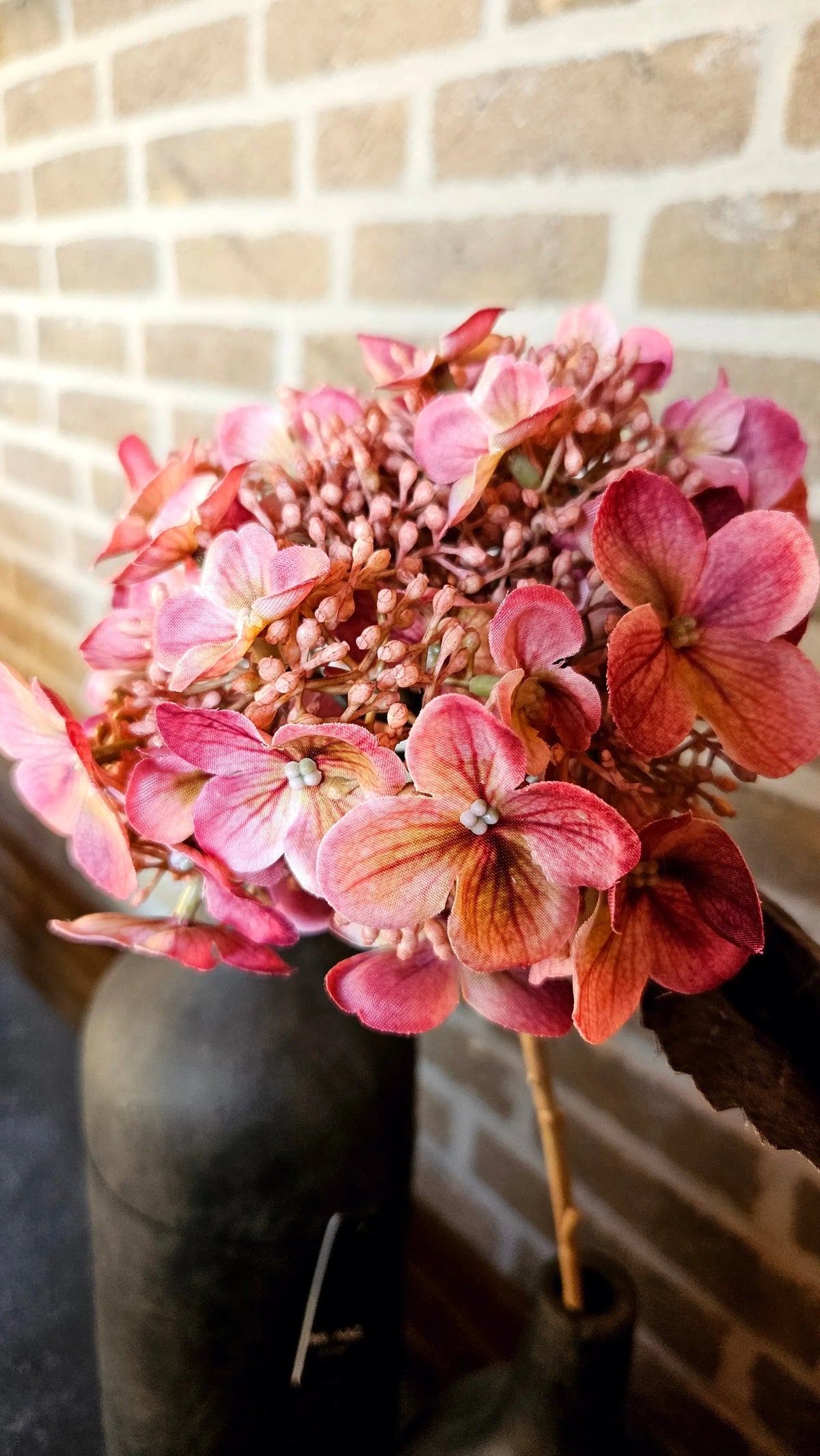 Sylxz Hydrangea Old Pink sfeerfoto – Zijden Kunstbloem | Brynxzonline.nl