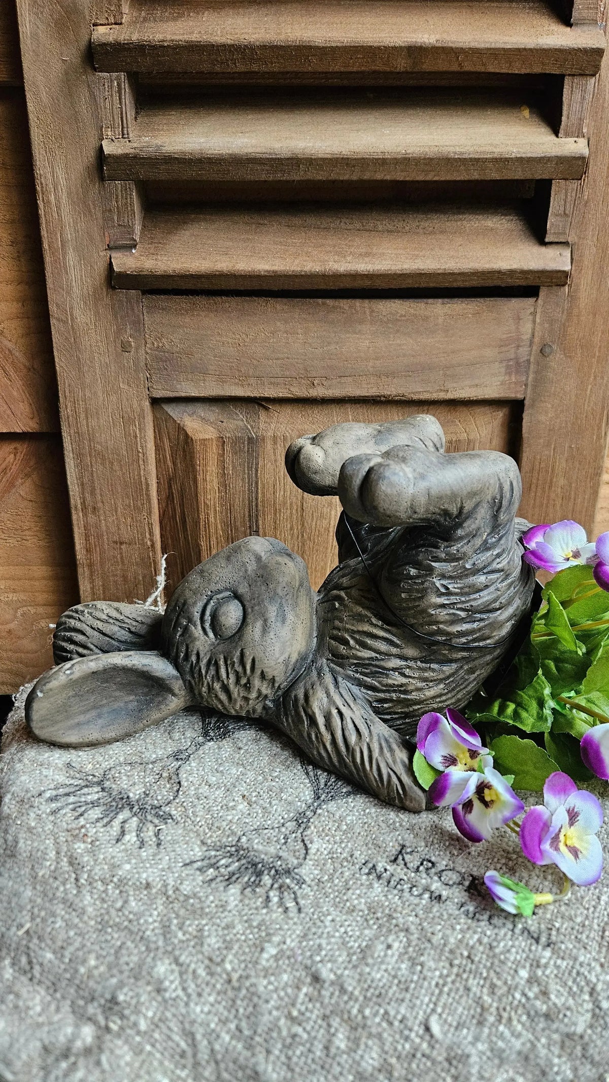 Brynxz Lying Hare – Brynxz konijn | Brynxzonline.nl