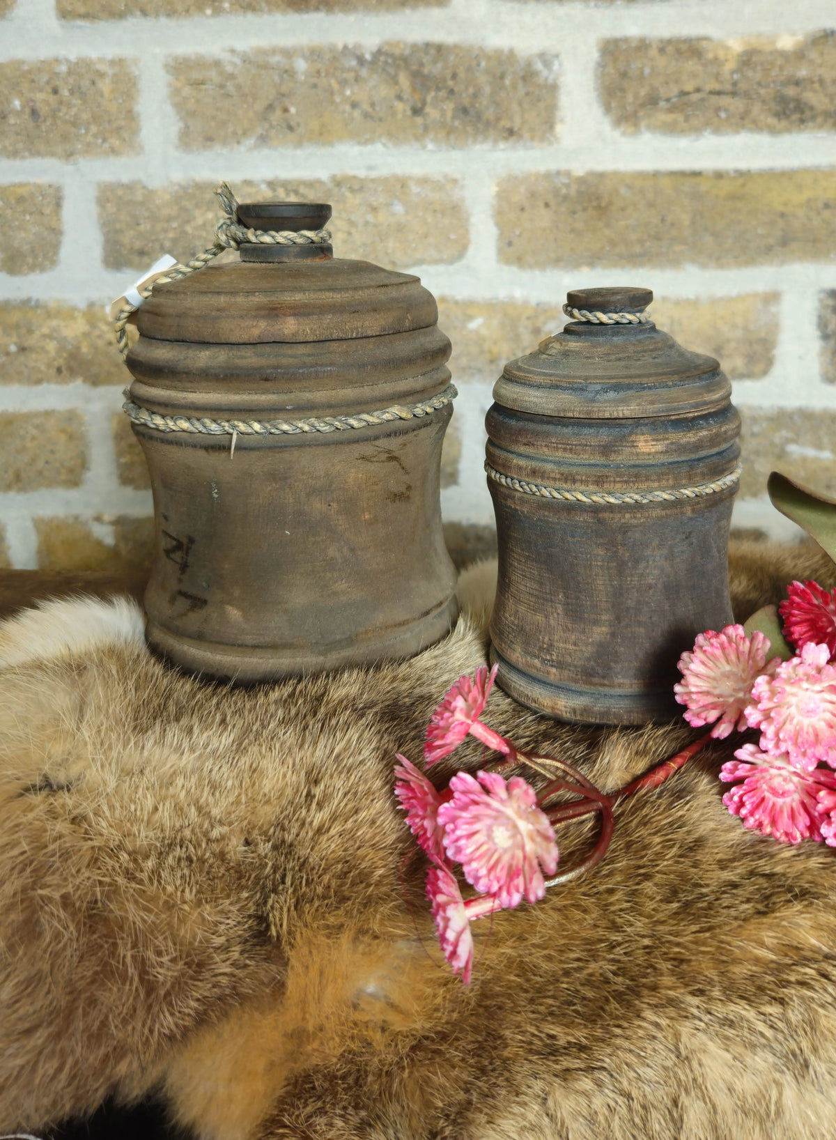 Houten potten met deksel nr 2 – houten decoratie | Brynxzonline.nl