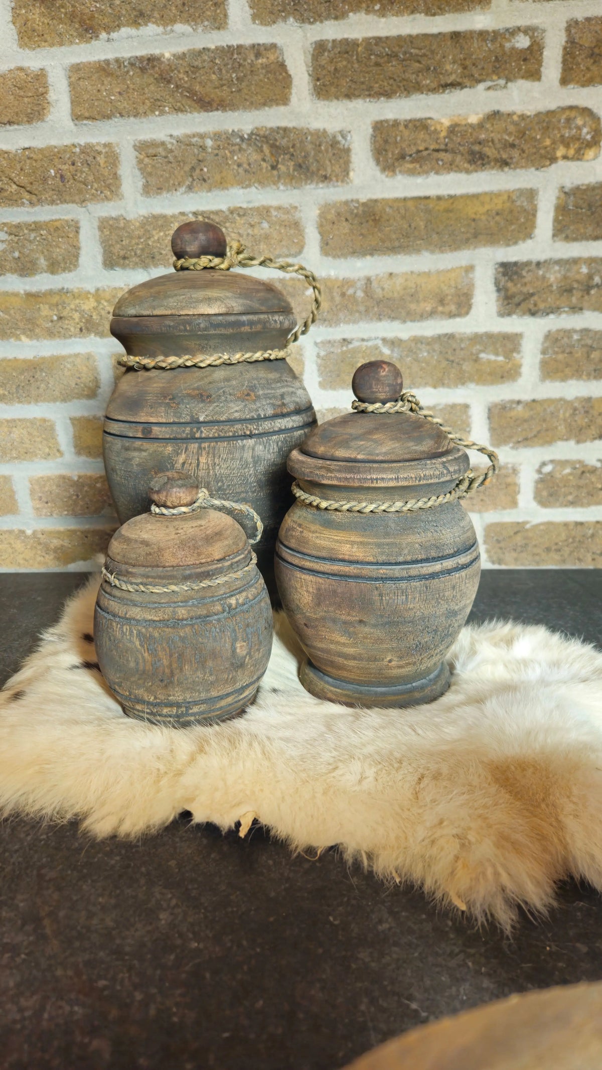 Houten potten met deksel middel – houten decoratie | Brynxzonline.nl