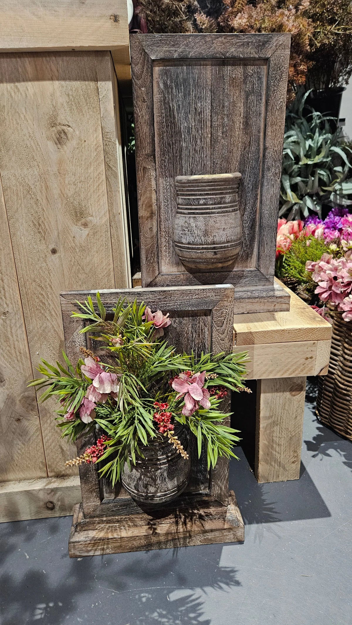 Houten wandbord met pot staand detail – houten wandbord