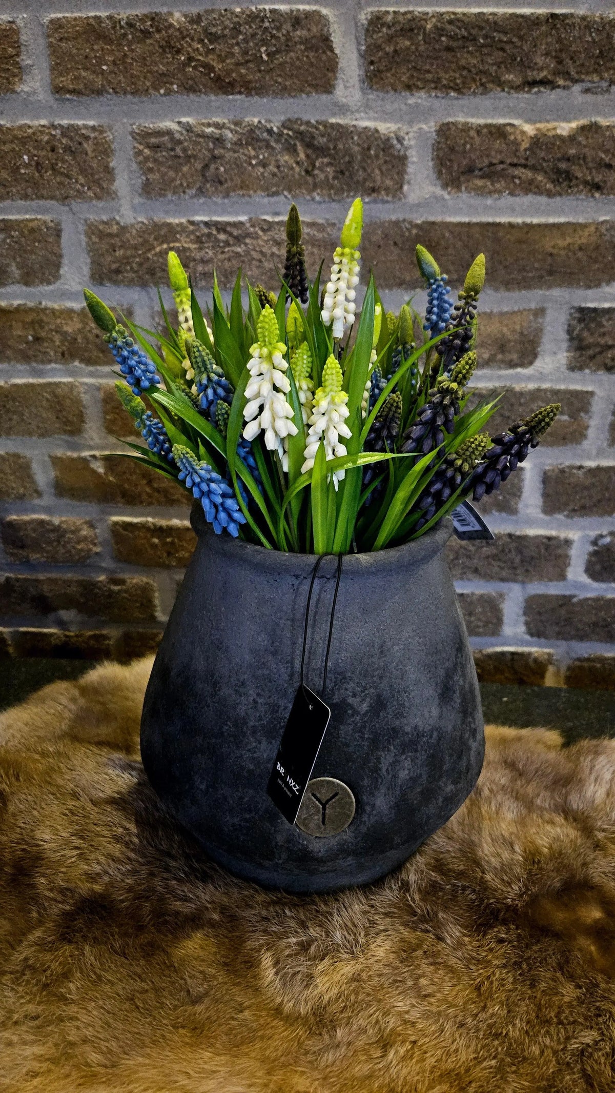 Paarse Druifjes close-up – Decoratieve Kunsttak | Brynxzonline.nl